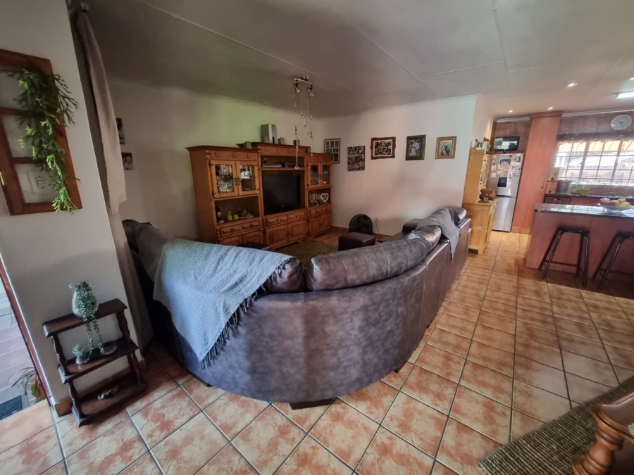 3 Bedroom Property for Sale in Oos Einde North West